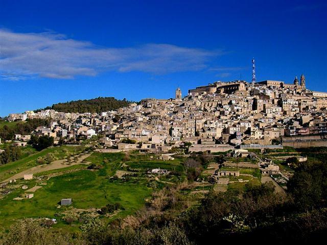 فندق Casa Dei Colori كالتاجيروني المظهر الخارجي الصورة
